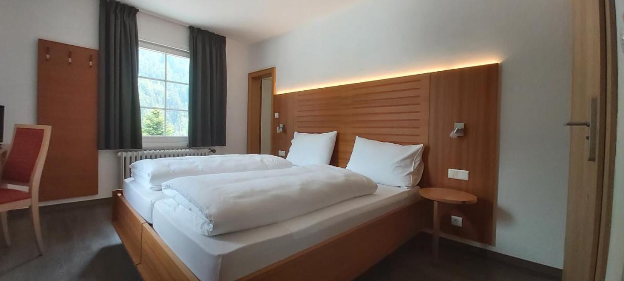 Gasthof Edelweiss 티레스 외부 사진